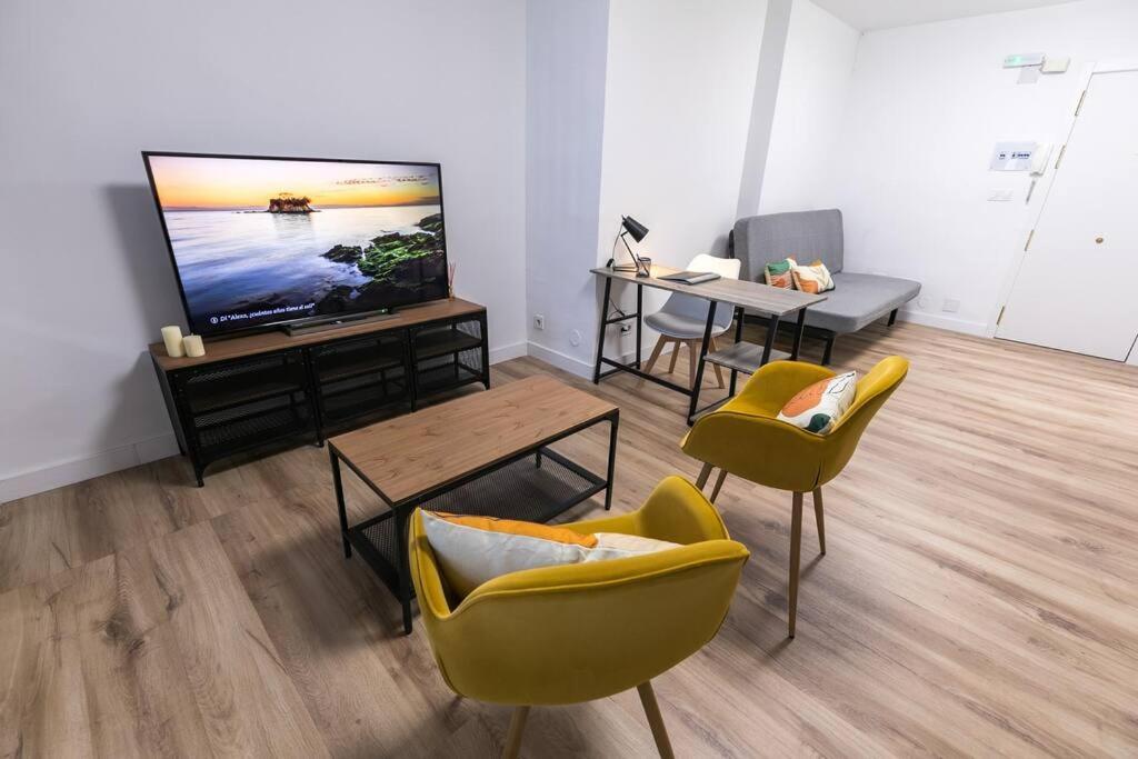 Estudio-Oficina Moderno, Centro De Jaen Luaran gambar